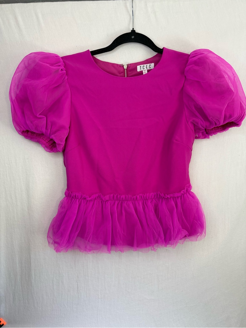 TCEC women’s Fuchsia Puff Sleeve Peplum Top Size S